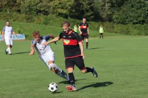 Erneut hoher Besuch im Sportpark++Grebenstein und Waldau zu Gast