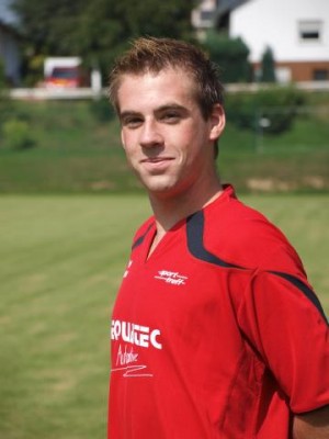 1. Mannschaft unterliegt erneut, Reserve überzeugt