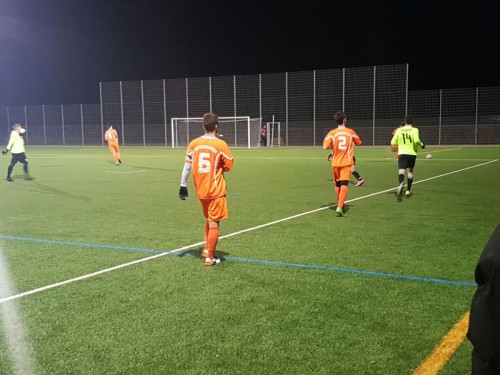 Remis im ersten Test