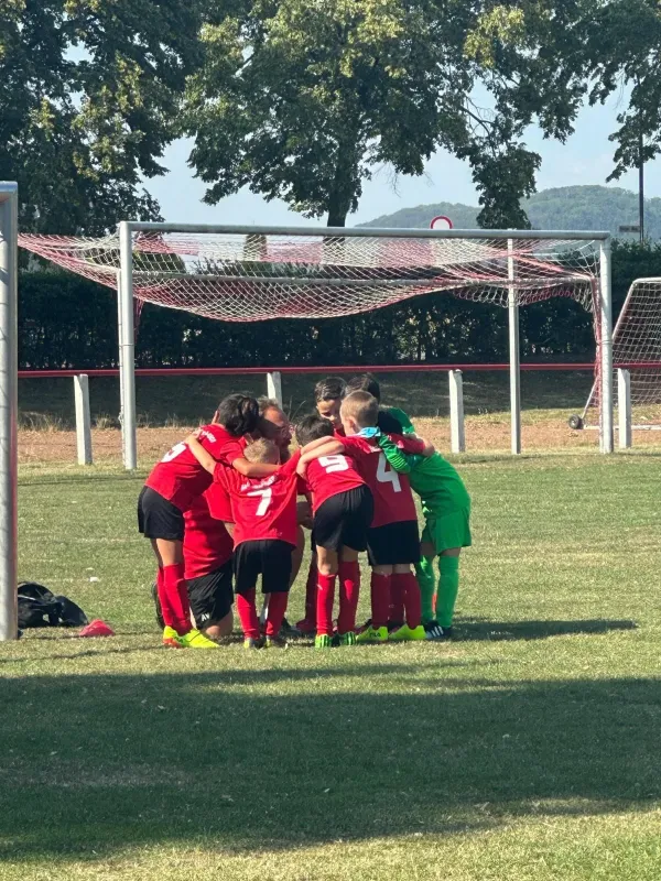 "Bambinis" feiern Testspielsieg im Derby