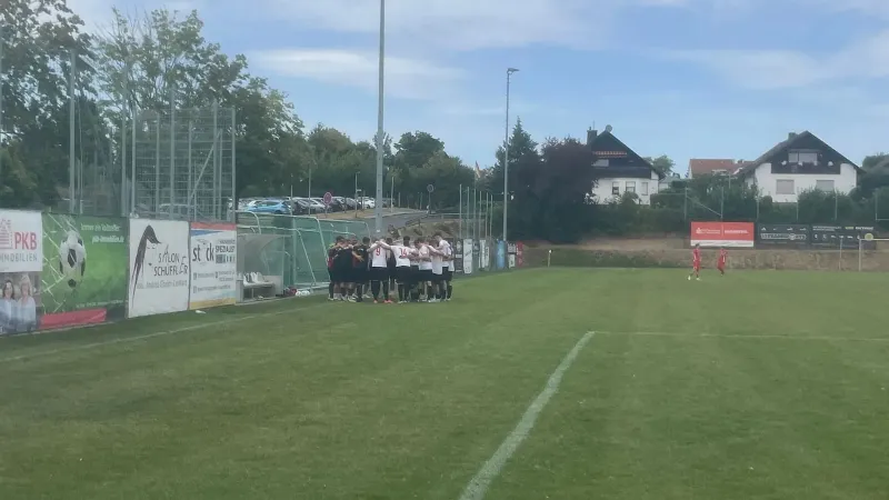 Erste überzeugt, Zweite muss Lehrgeld zahlen+++Heimspieltag mit zwei Gesichtern