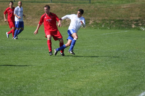 Reserve unterliegt unnötig, 1. Mannschaft siegreich