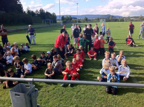 F-Junioren verlieren Finale im 9m-Schießen