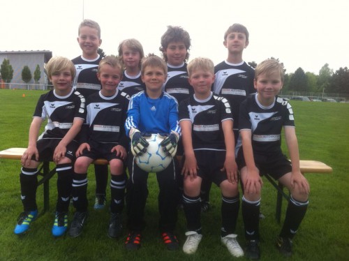 F-Junioren gewinnen Turnier bei Tuspo Waldau