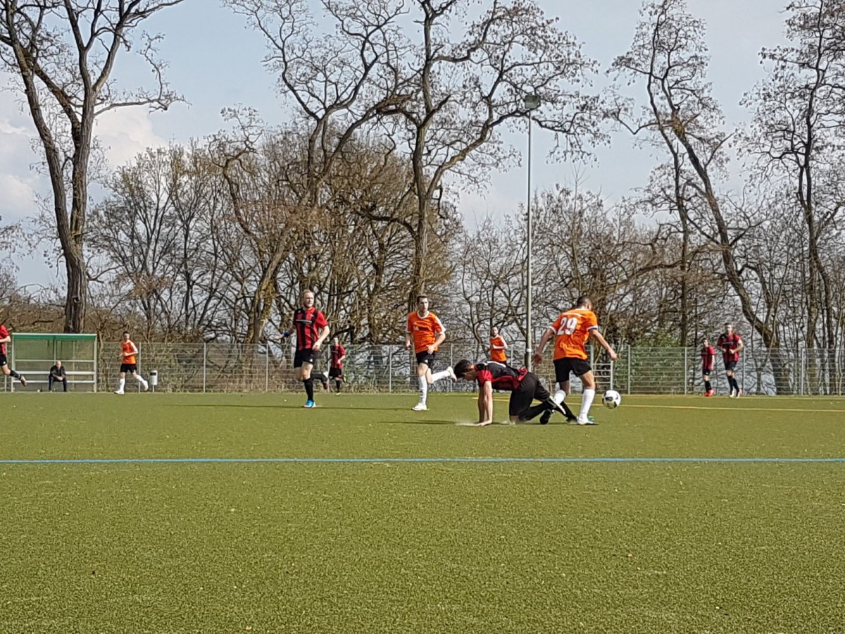 4:1 Auswärtserfolg zum Start in die englische Woche