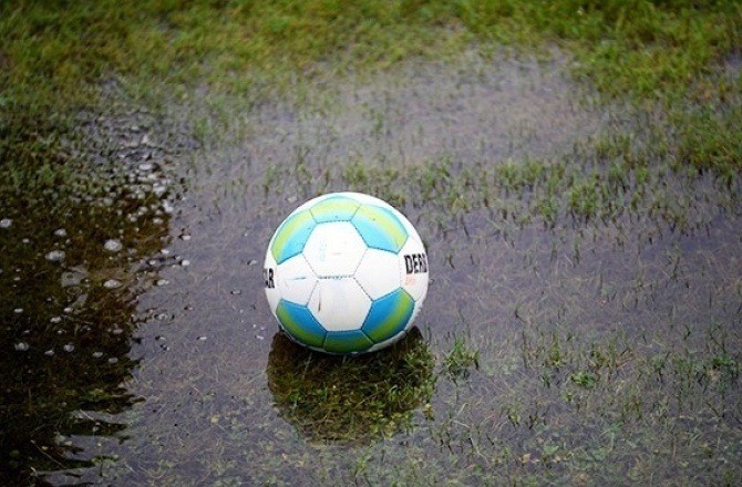"Erste" abgesagt, Reserve spielt auf Kunstrasen