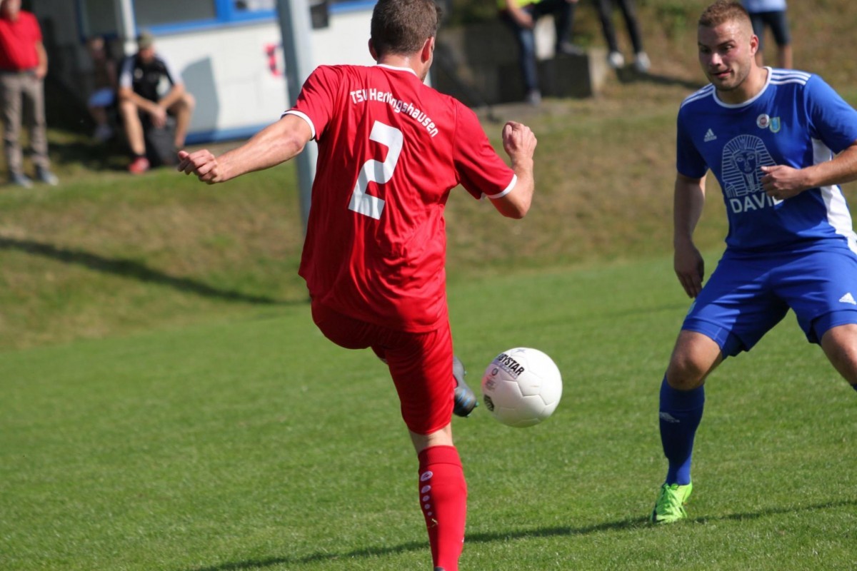 Sieg und Niederlage für TSV Teams im Sportpark