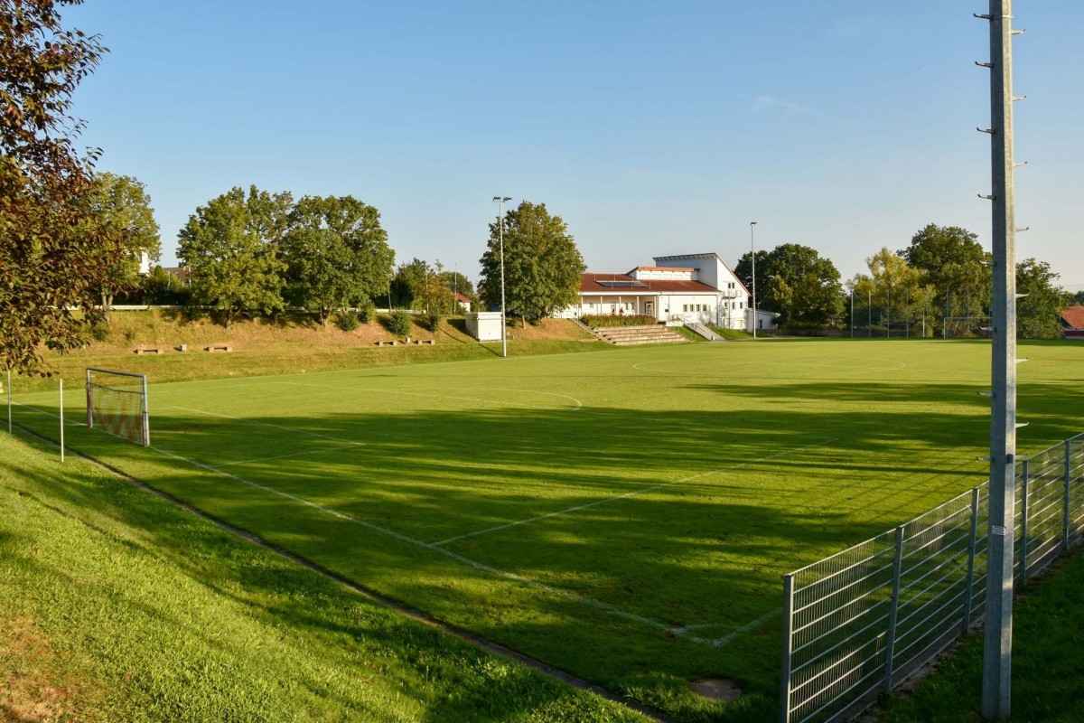 Fußballer feiern Saisonabschluss im Sportpark