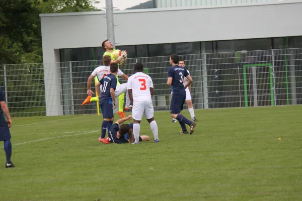 TSV Hertingshausen II : FSV Berghausen II