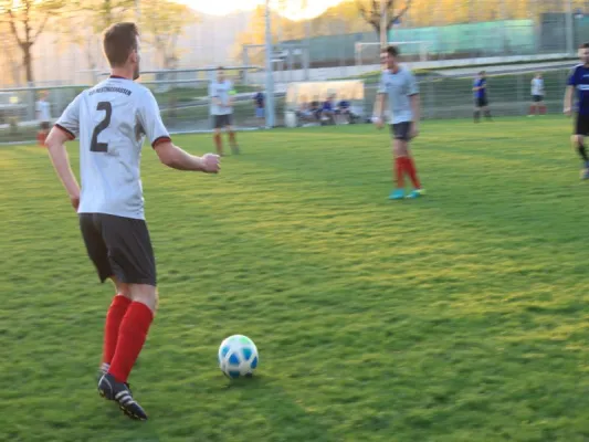 TSV Hertingshausen : TSV Ihringshausen