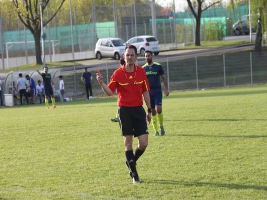 TSV Hertingshausen II : Anadolu Spor Baunatal  II