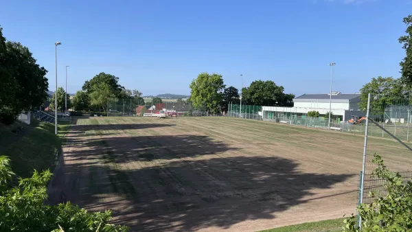 Rasensanierung im Sportpark