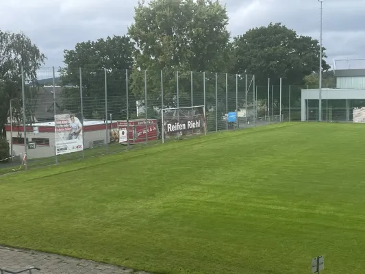 Rasensanierung im Sportpark