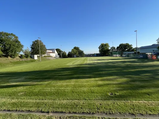 Rasensanierung im Sportpark