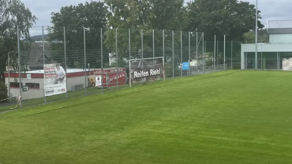 Rasensanierung im Sportpark