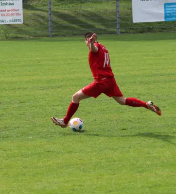 TSV Hertingshausen : Eintracht Baunatal