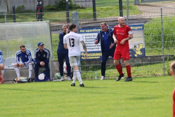 TSV Hertingshausen : Eintracht Baunatal