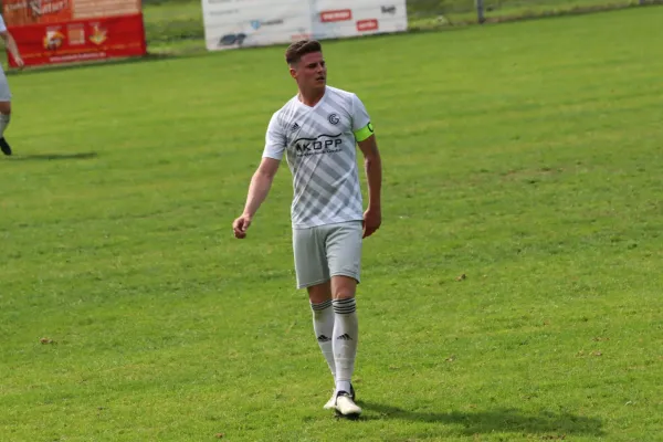 TSV Hertingshausen : Eintracht Baunatal
