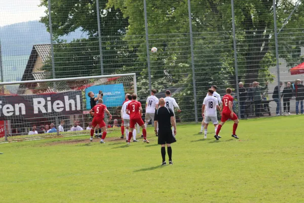 TSV Hertingshausen : Eintracht Baunatal