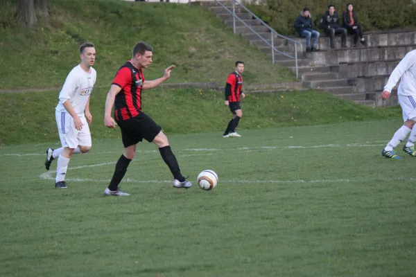 TSV Hertingshausen : Eintracht Baunatal II