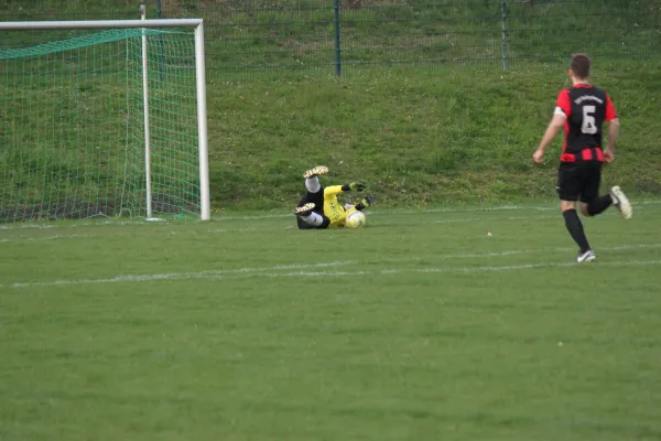 TSV Hertingshausen : Eintracht Baunatal II