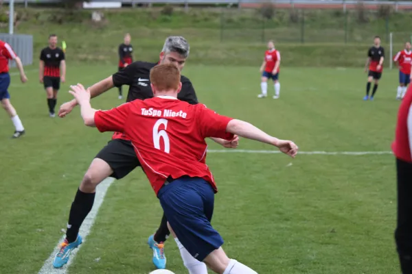 23.04.2017 TSV Hertingshausen II vs. Tuspo Nieste II